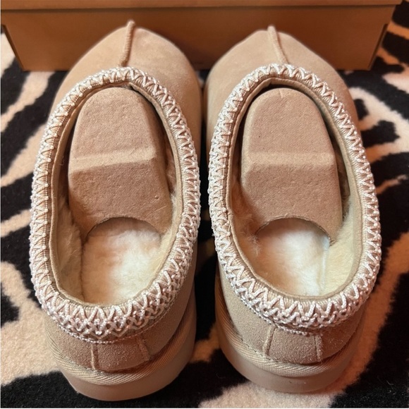 NWT UGG Tasman Slipper Clog Mustard Seed Women’s Size 6 - Picture 11 of 15